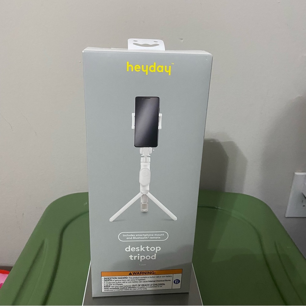 Heyday Gray and White Desktop Tripod